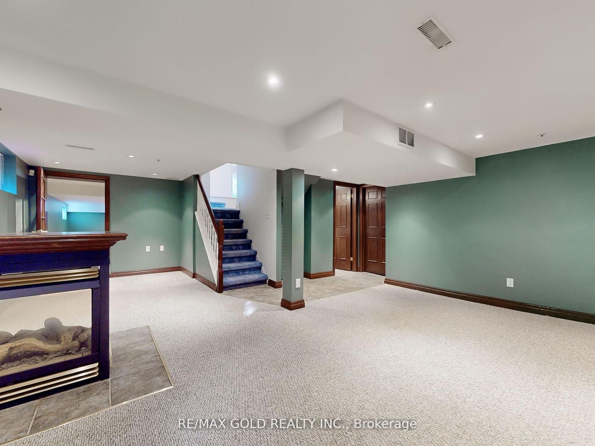 1445 Applewood Rd Property Photo 22