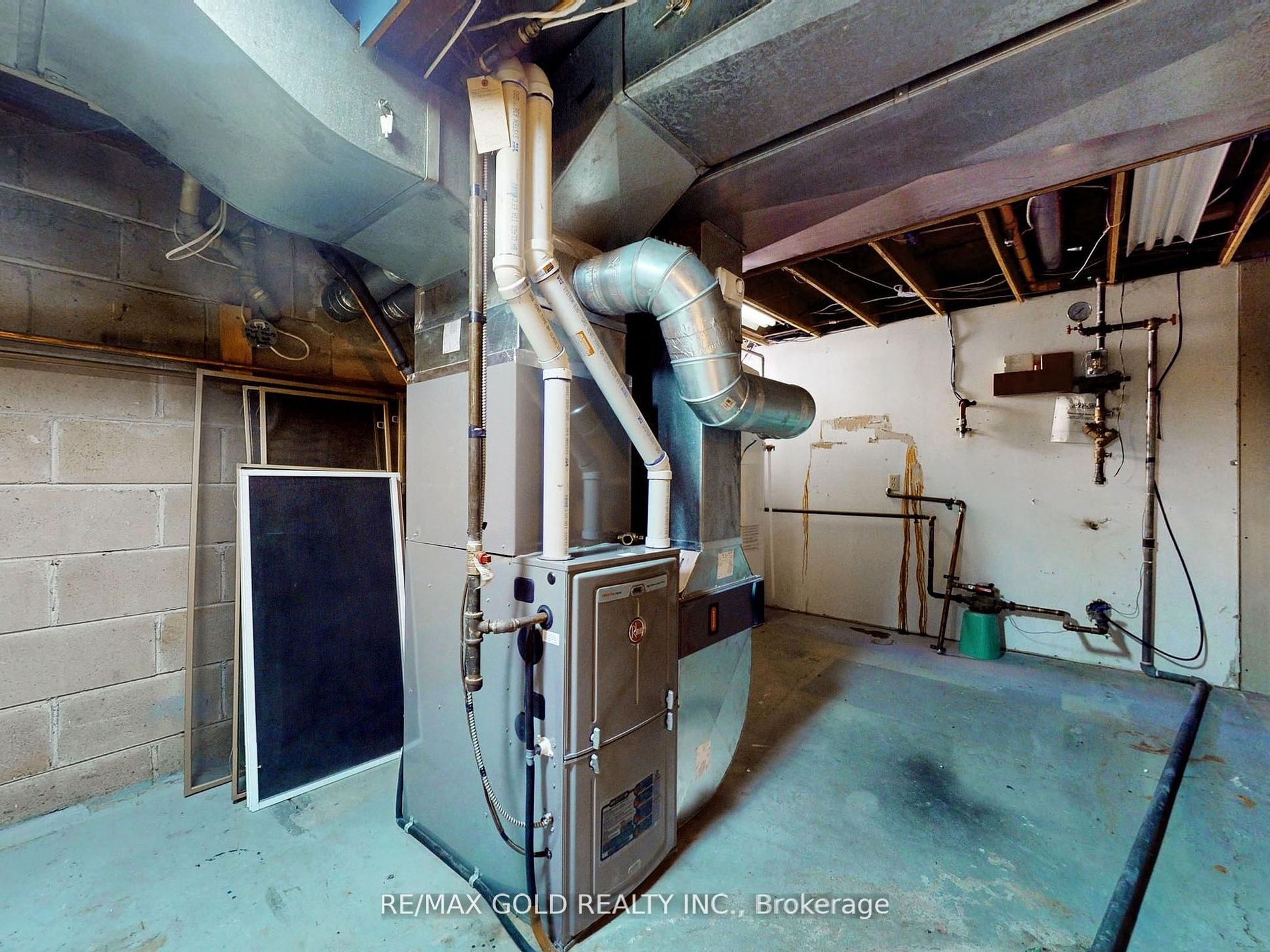 1445 Applewood Rd Property Photo 29