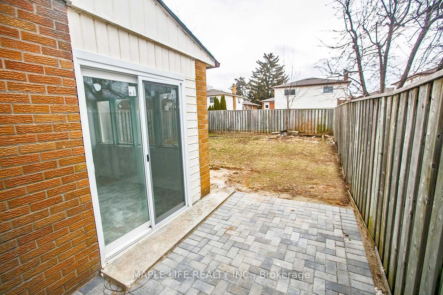 327 Montego Rd Property Photo 2
