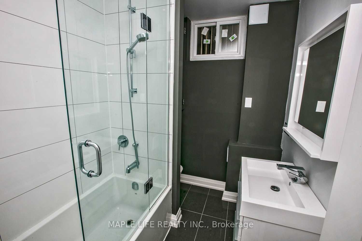 327 Montego Rd Property Photo 11