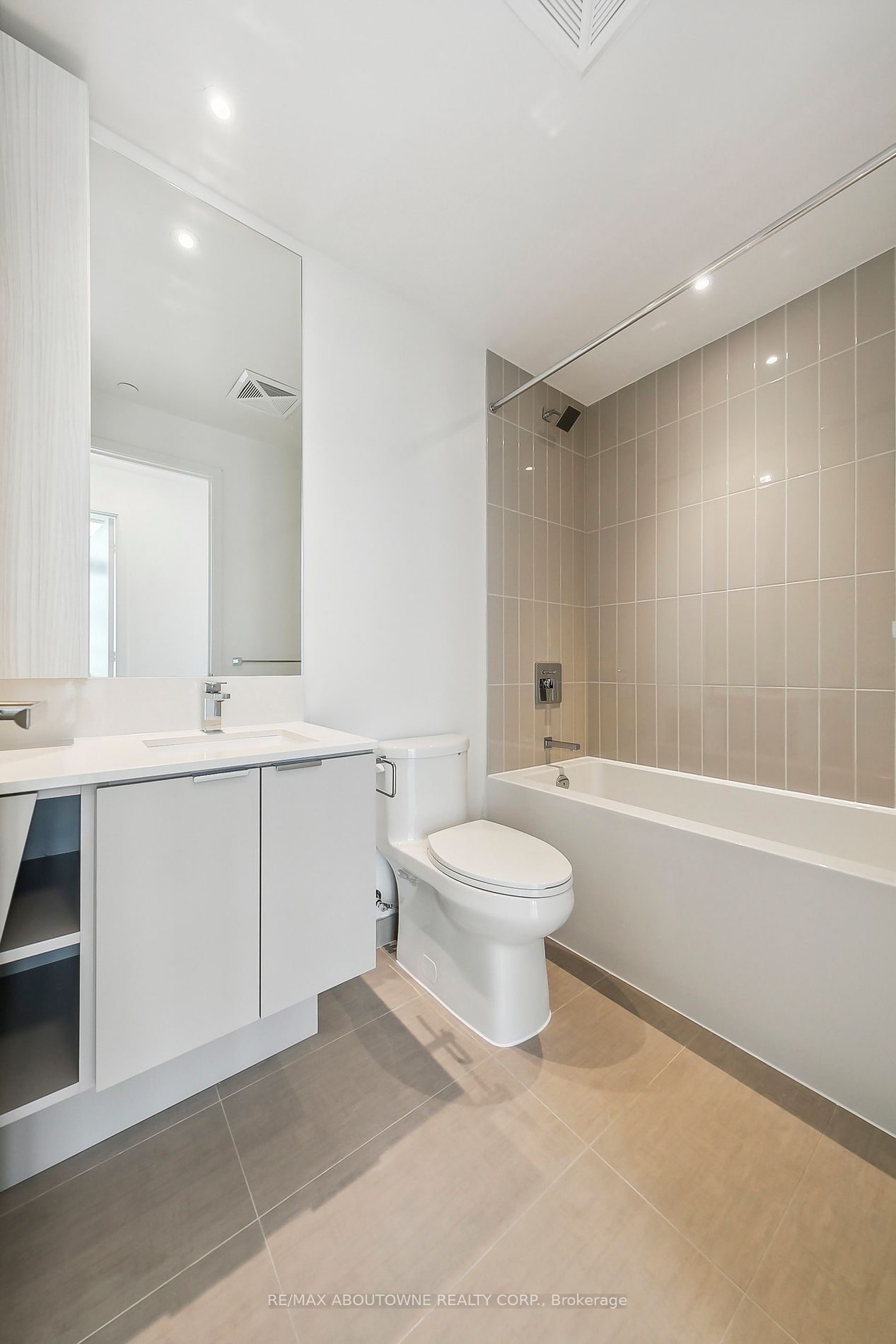 3883 Quartz Rd 6001 Property Photo 11