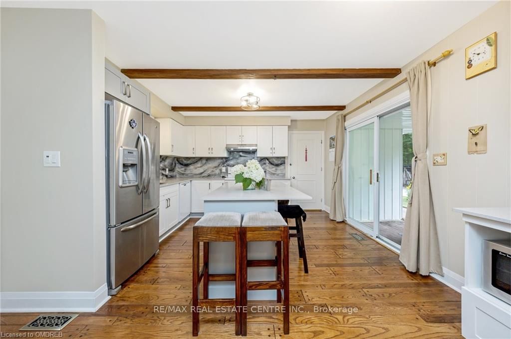7369 Appleby Line Property Photo 6