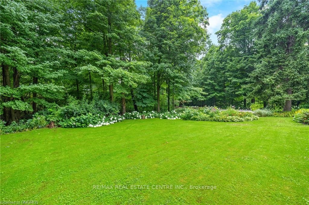 7369 Appleby Line Property Photo 19