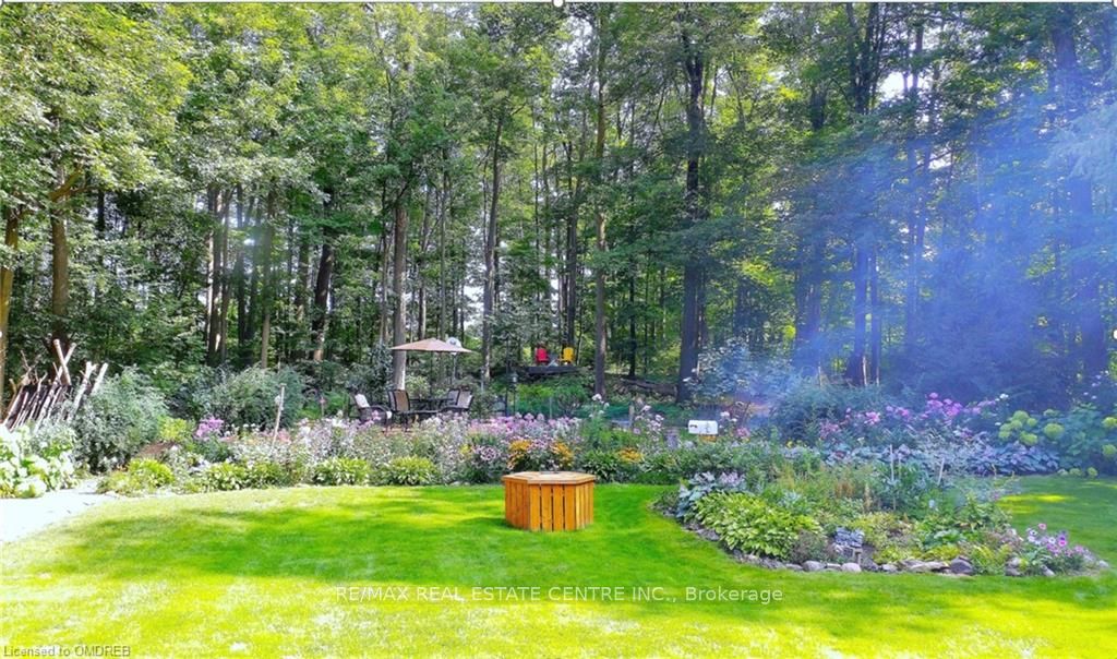 7369 Appleby Line Property Photo 25