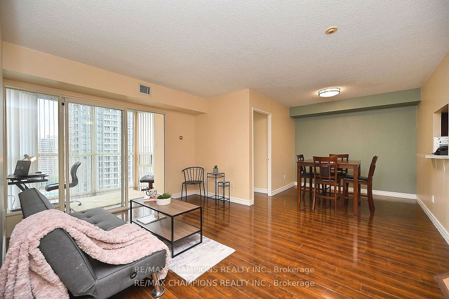 285 Enfield Pl 11 Property Photo 34
