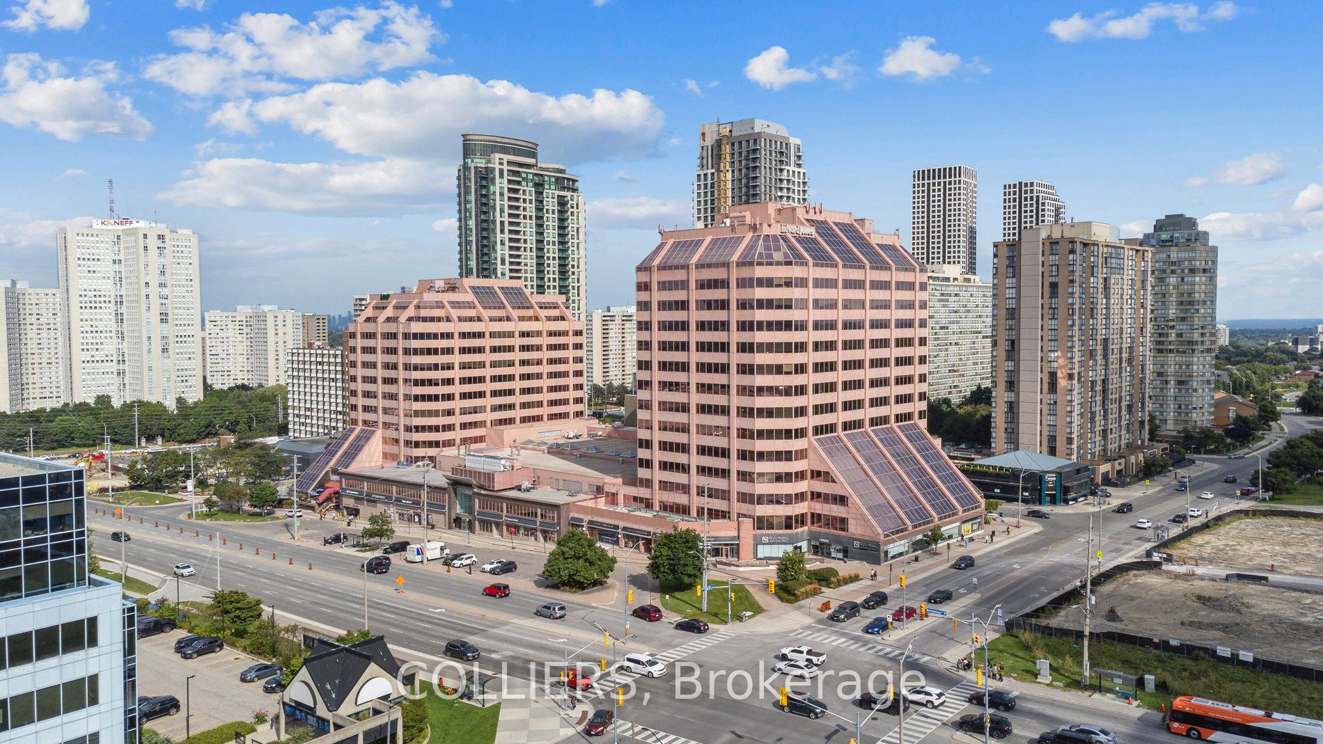 #348 - 50 Burnhamthorpe Road Property Photo 1