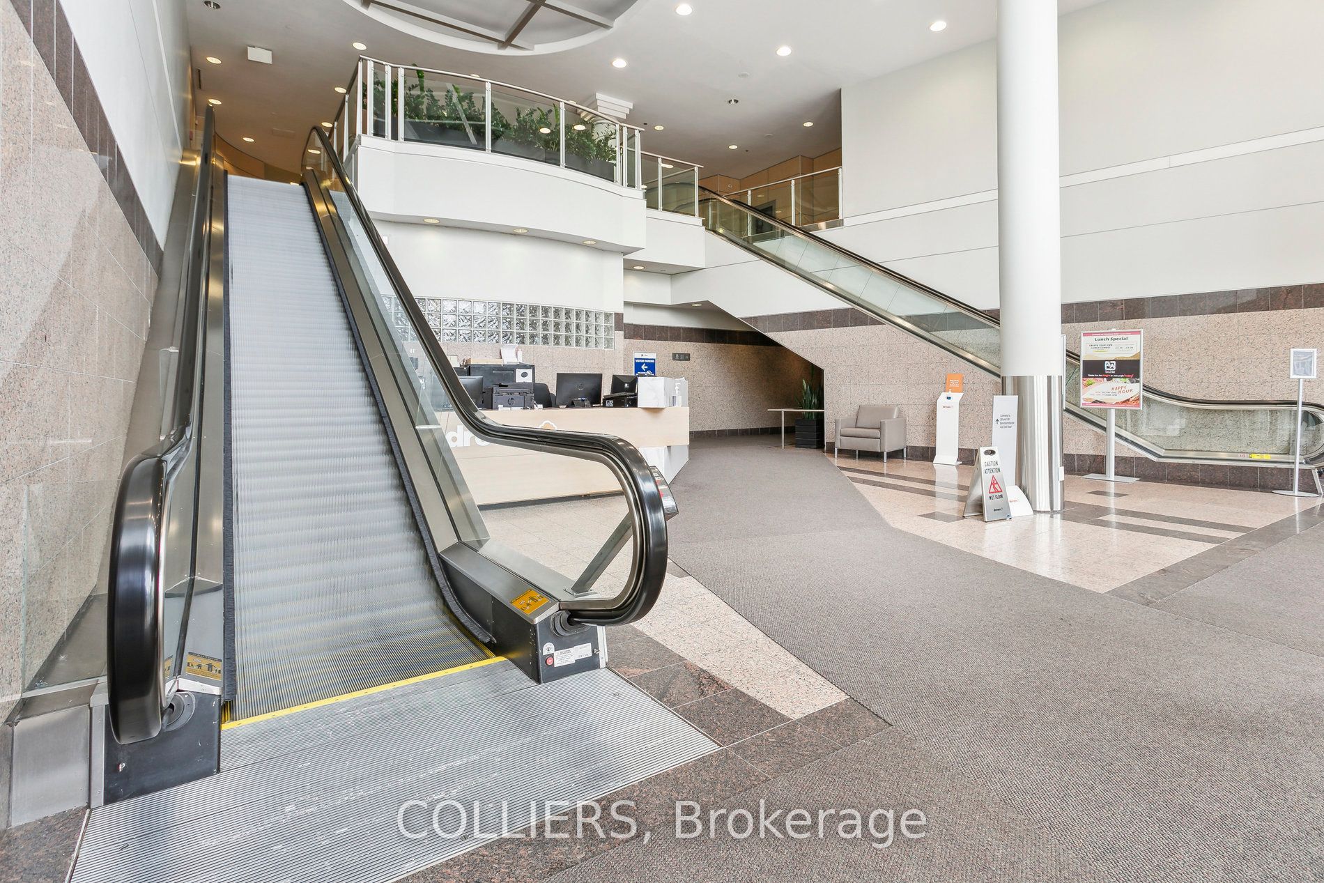 #405 - 50 Burnhamthorpe Road Property Photo 5