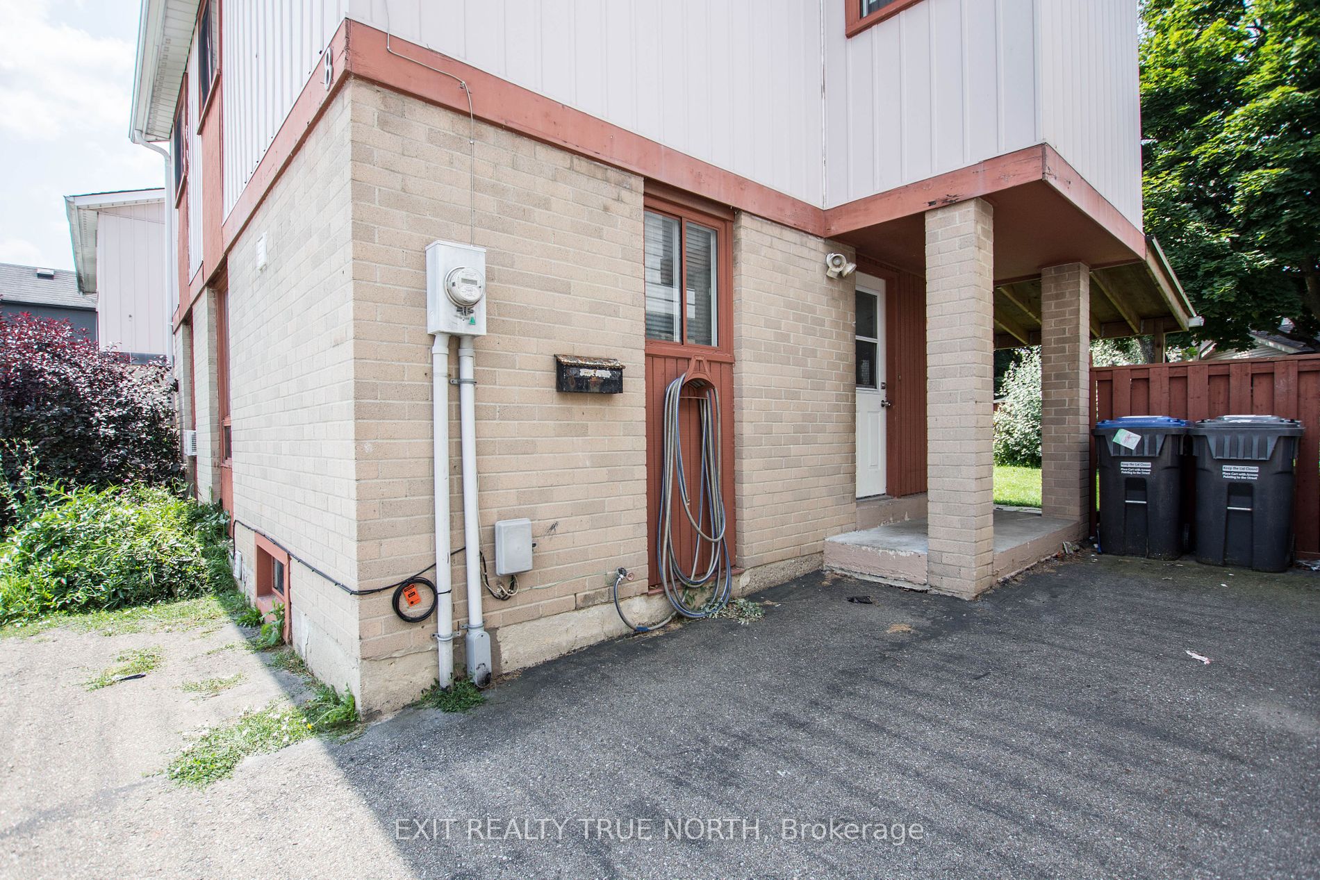8 Grand Rapids Sq Property Photo 19
