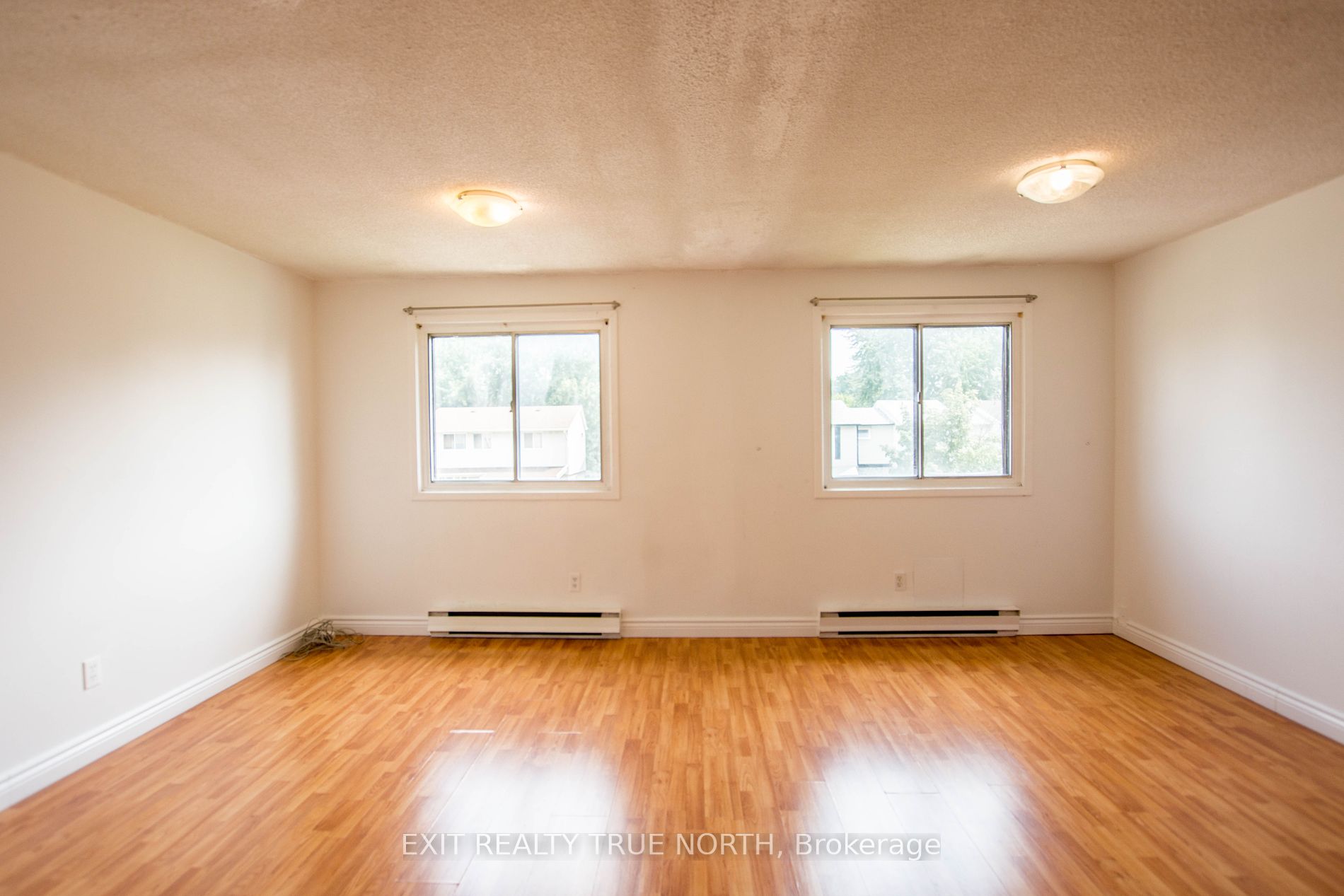 8 Grand Rapids Sq Property Photo 24