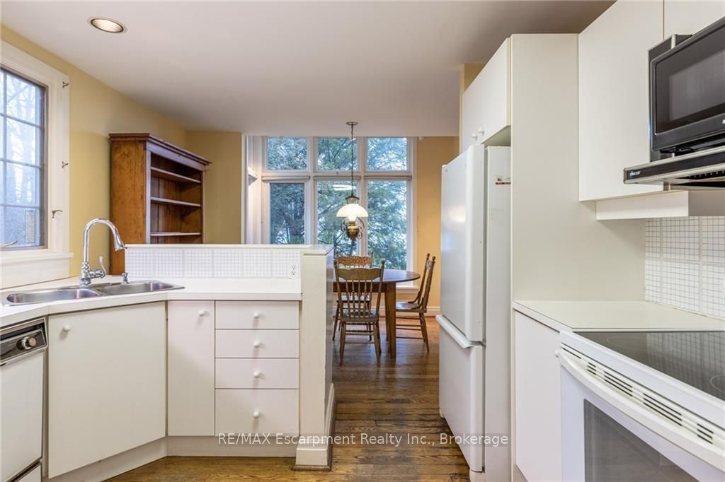 21 Second Street Property Photo 12