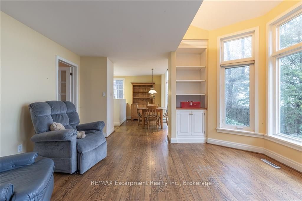 21 Second Street Property Photo 16
