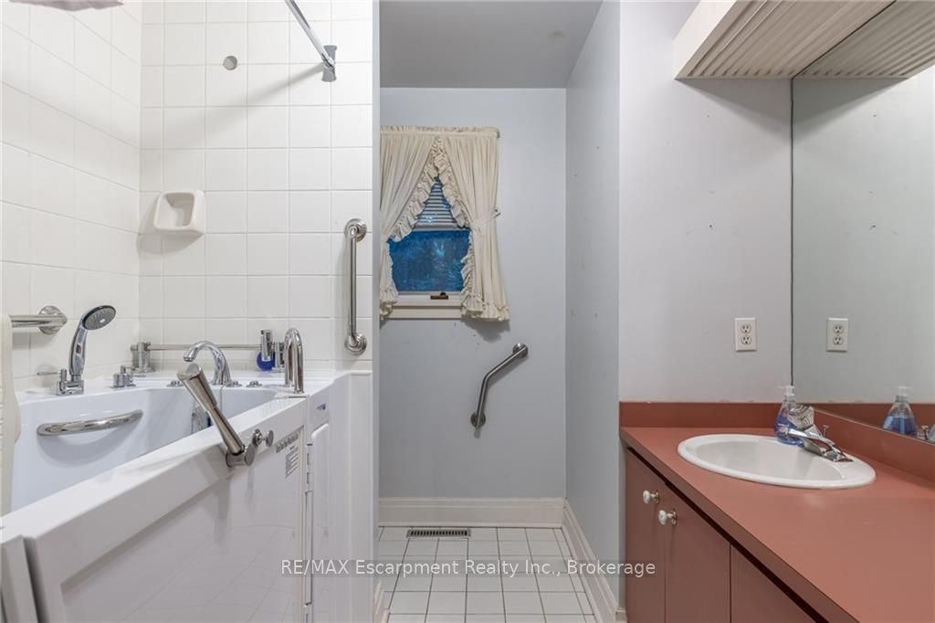 21 Second Street Property Photo 19