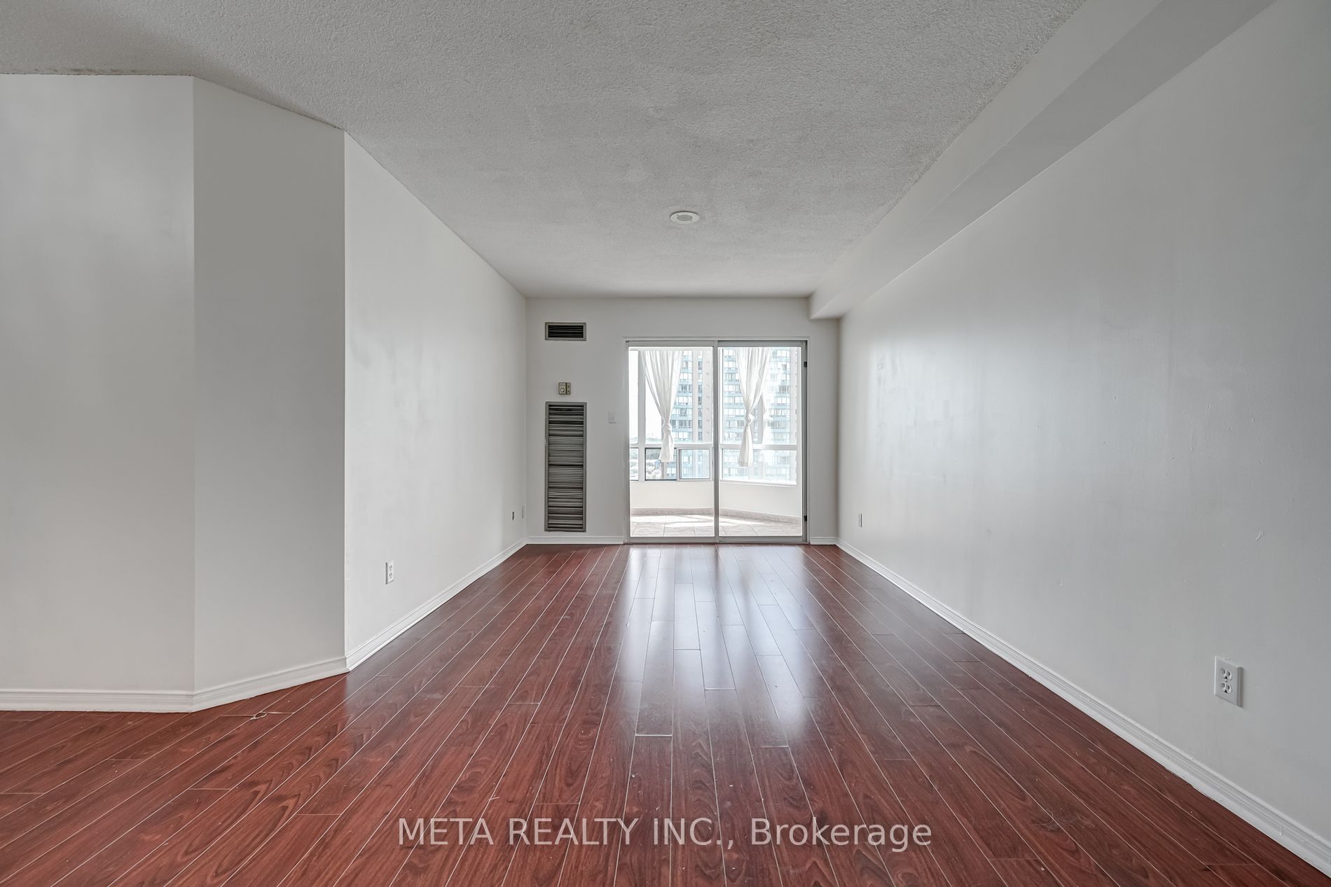 155 Hillcrest Ave 13 Property Photo 2