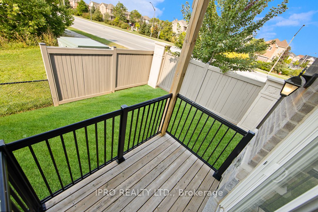 2 Pomarine Way Property Photo 8