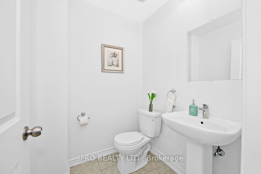 2 Pomarine Way Property Photo 19