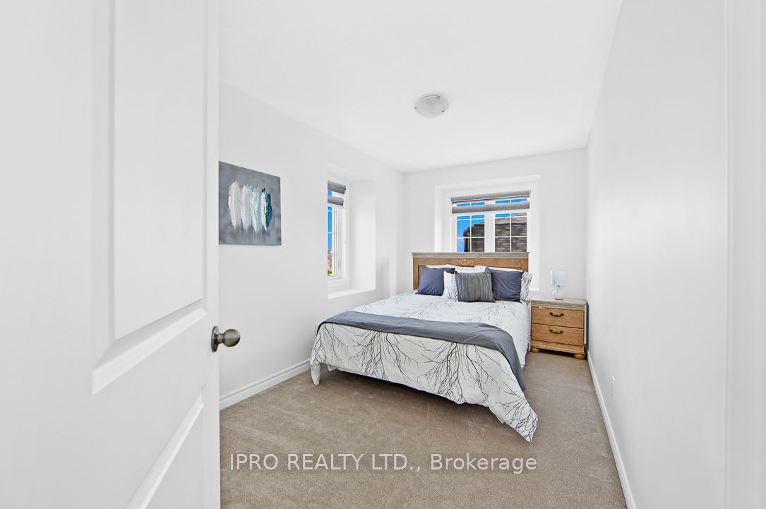 2 Pomarine Way Property Photo 24