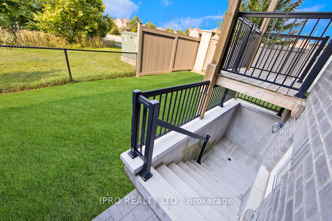 2 Pomarine Way Property Photo 29