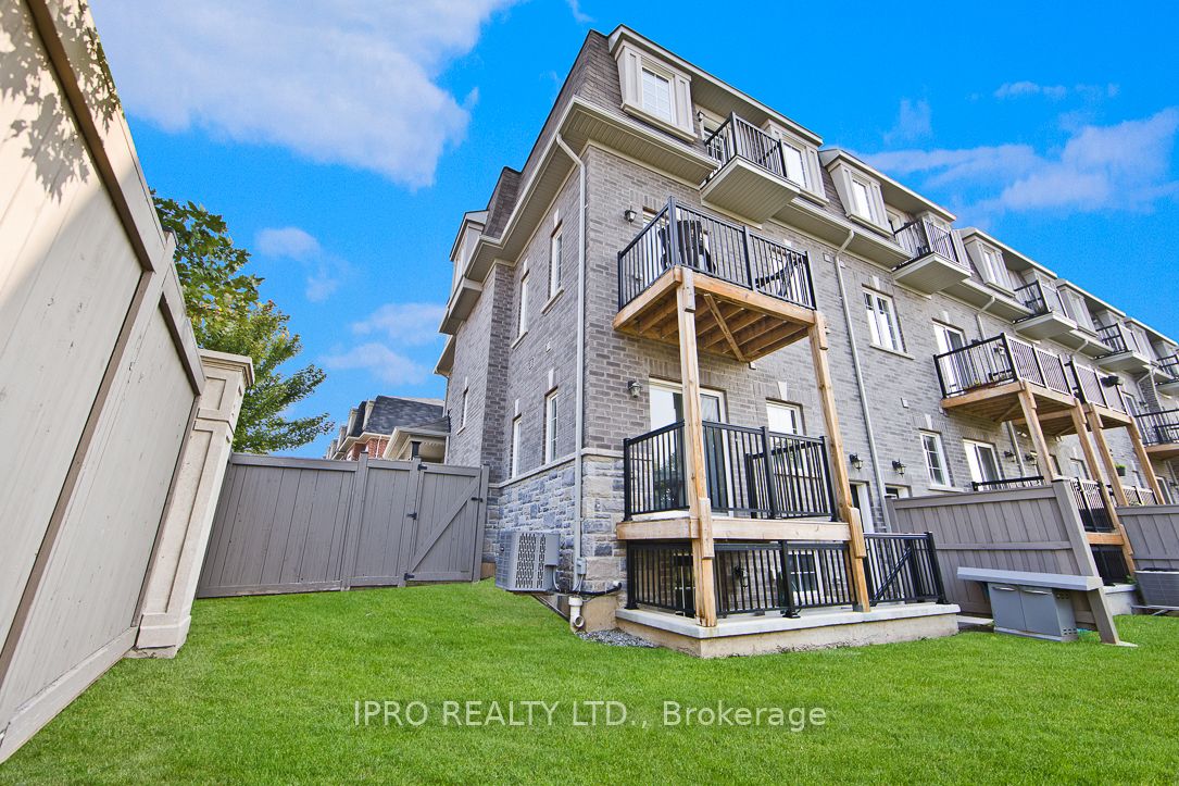 2 Pomarine Way Property Photo 30
