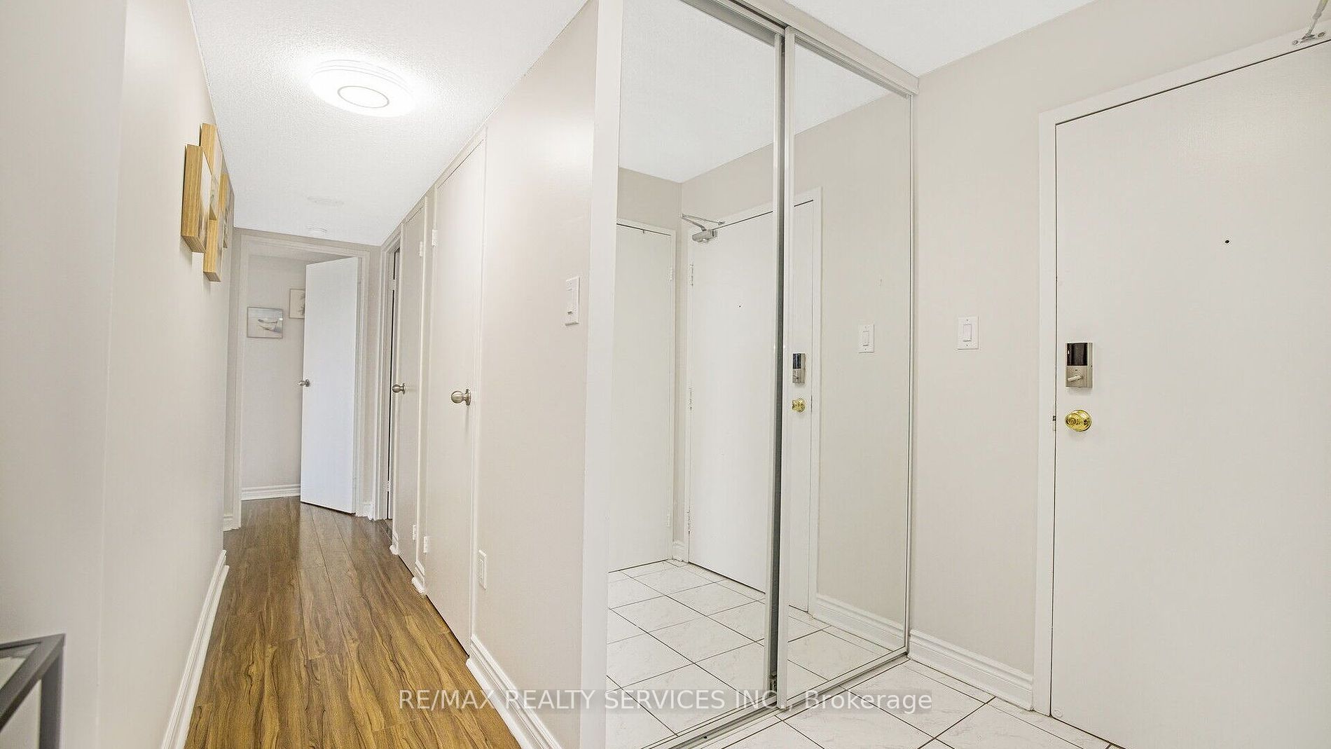 21 Markbrook Lane 08 Property Photo 13