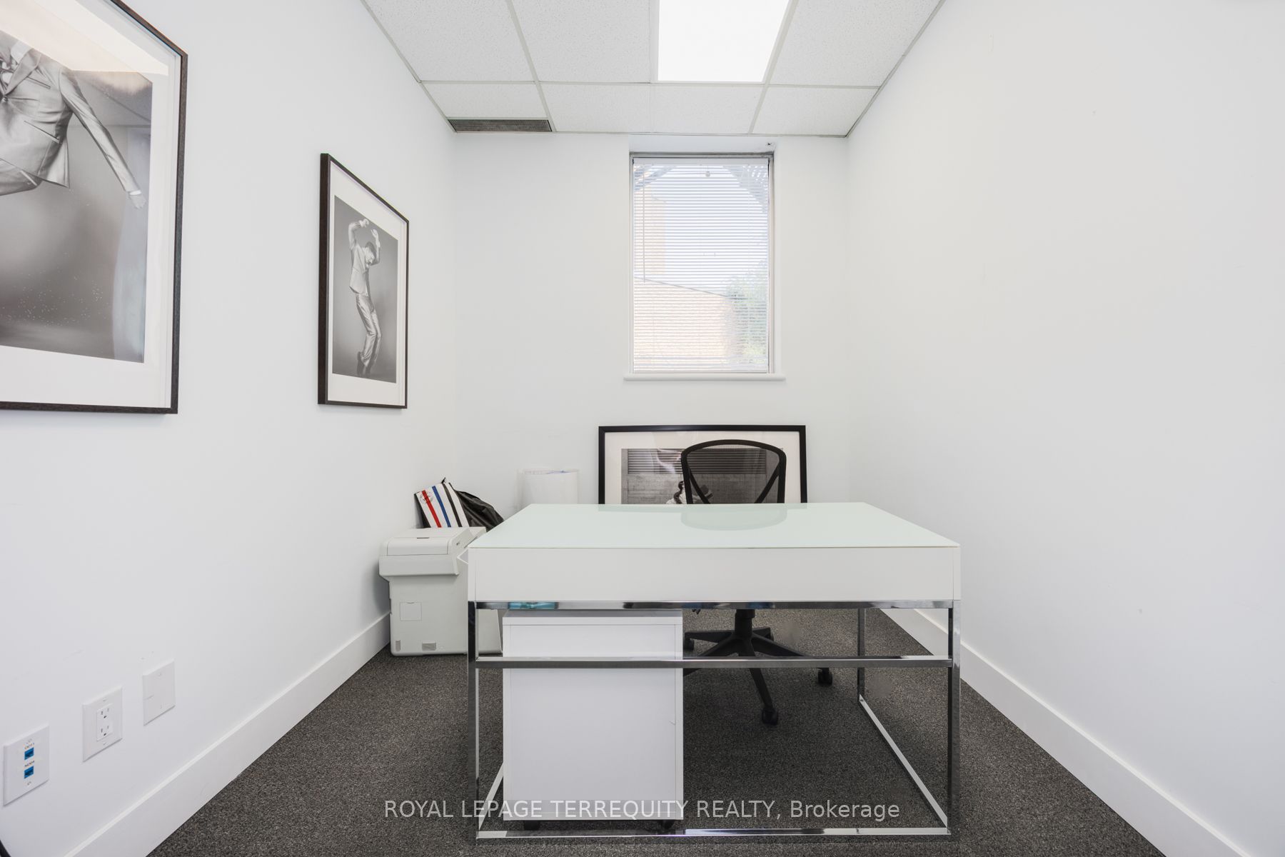 3082 Bloor St W Property Photo 3