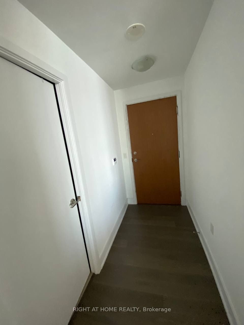 #2816 - 30 Shore Breeze Drive Property Photo 6