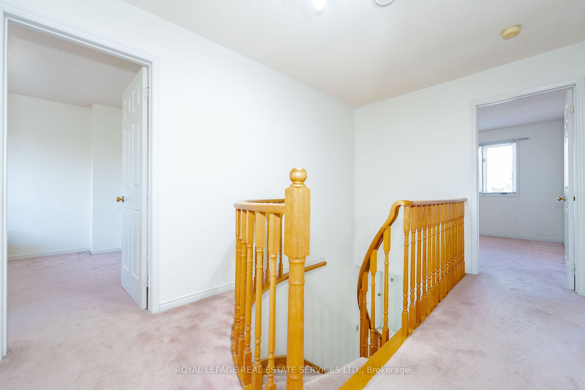 2104 Laurelwood Dr Property Photo 16