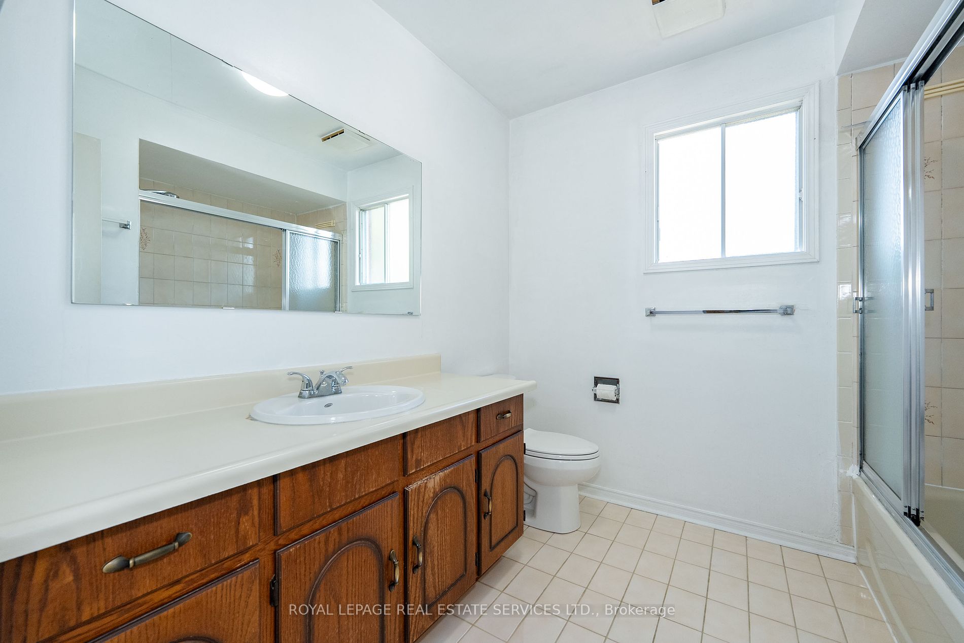 2104 Laurelwood Dr Property Photo 17