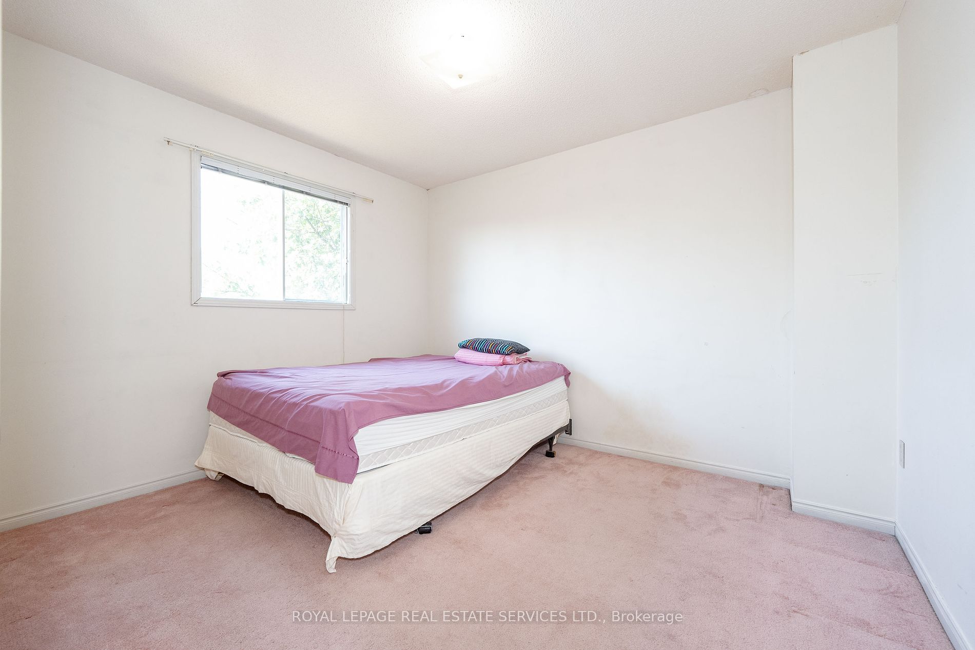 2104 Laurelwood Dr Property Photo 18