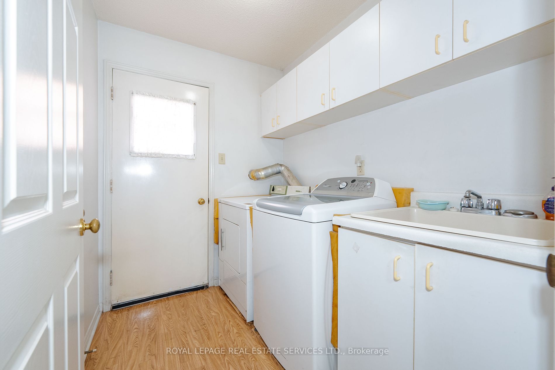 2104 Laurelwood Dr Property Photo 36