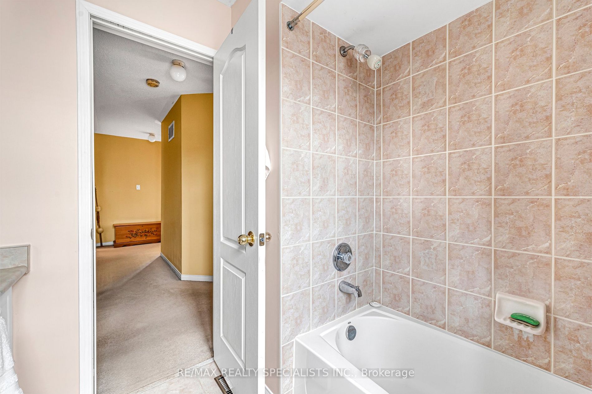3 Mistycreek Cres Property Photo 11