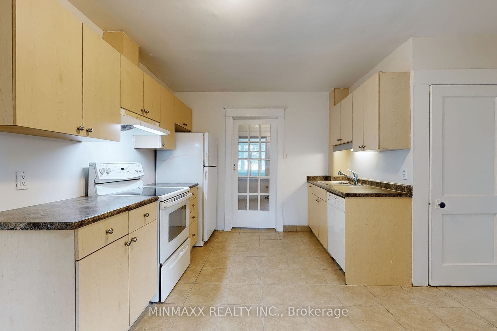12039 Steeles Ave Property Photo 11