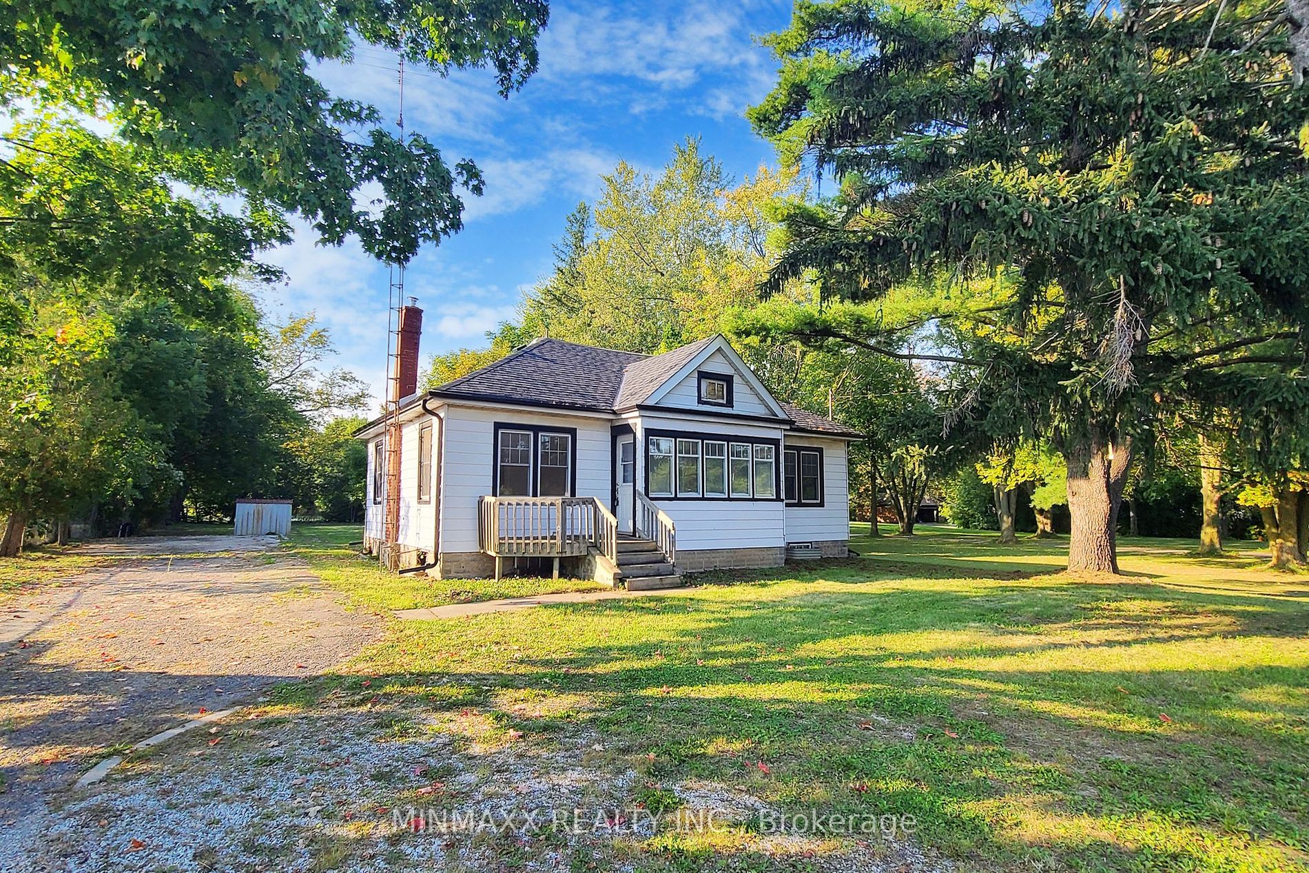12039 Steeles Ave Property Photo 12