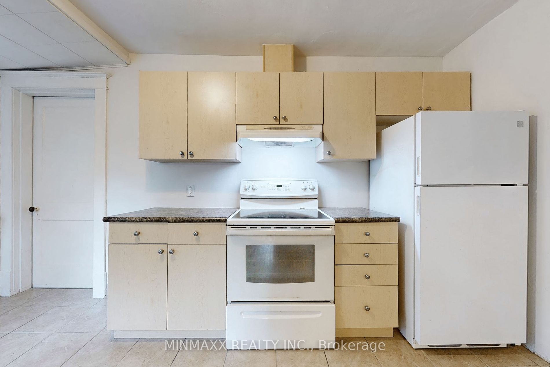 12039 Steeles Ave Property Photo 15