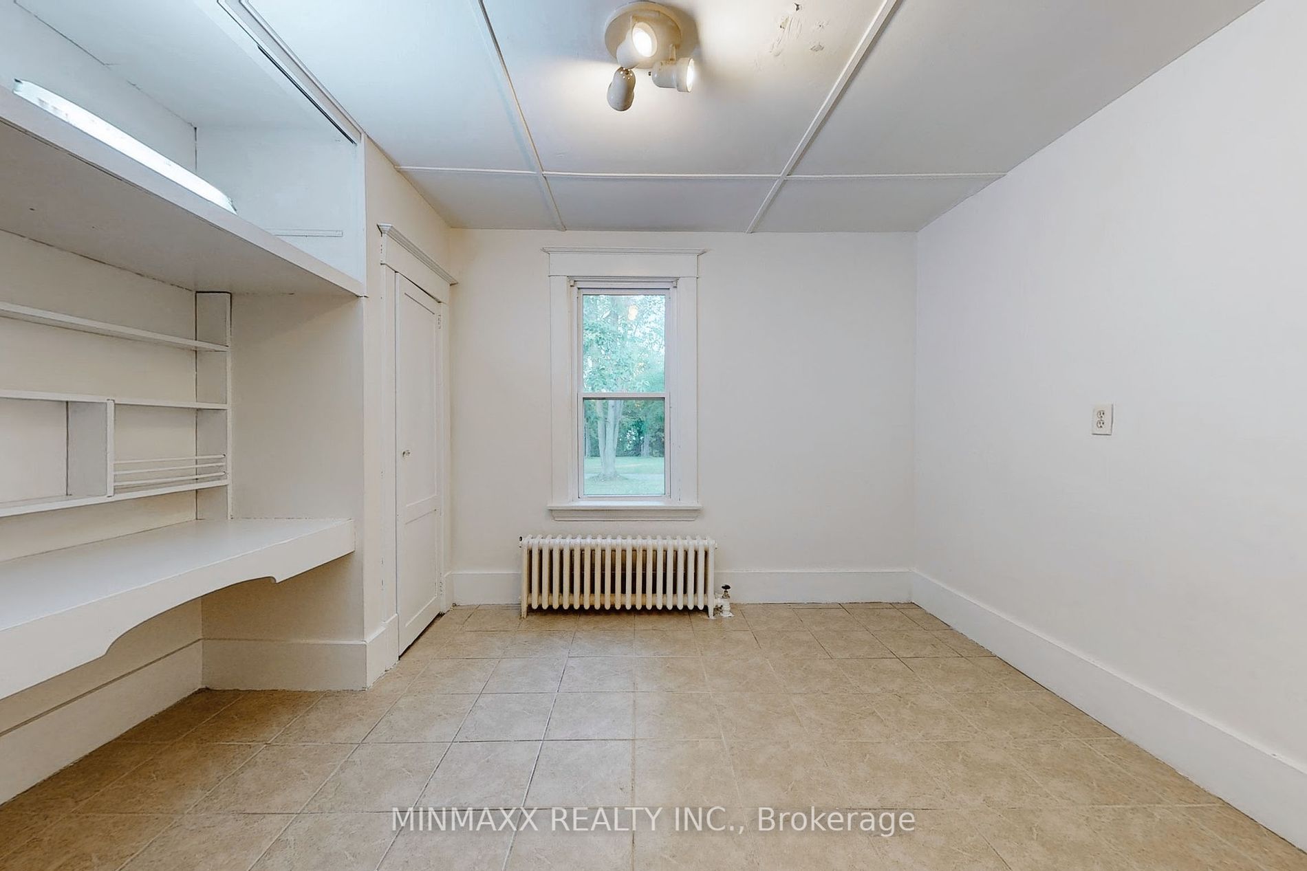 12039 Steeles Ave Property Photo 19