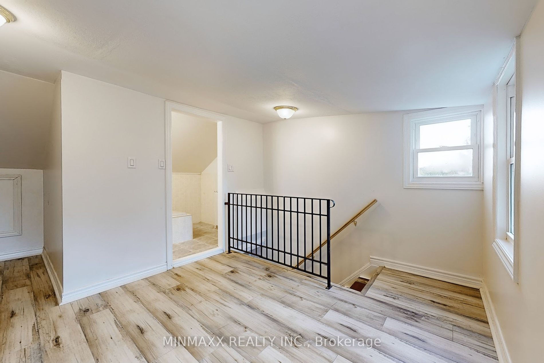 12039 Steeles Ave Property Photo 30