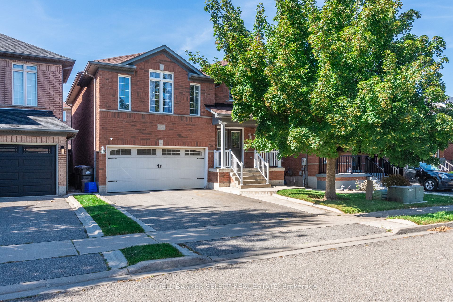 17 Roxton Crescent Property Photo 1