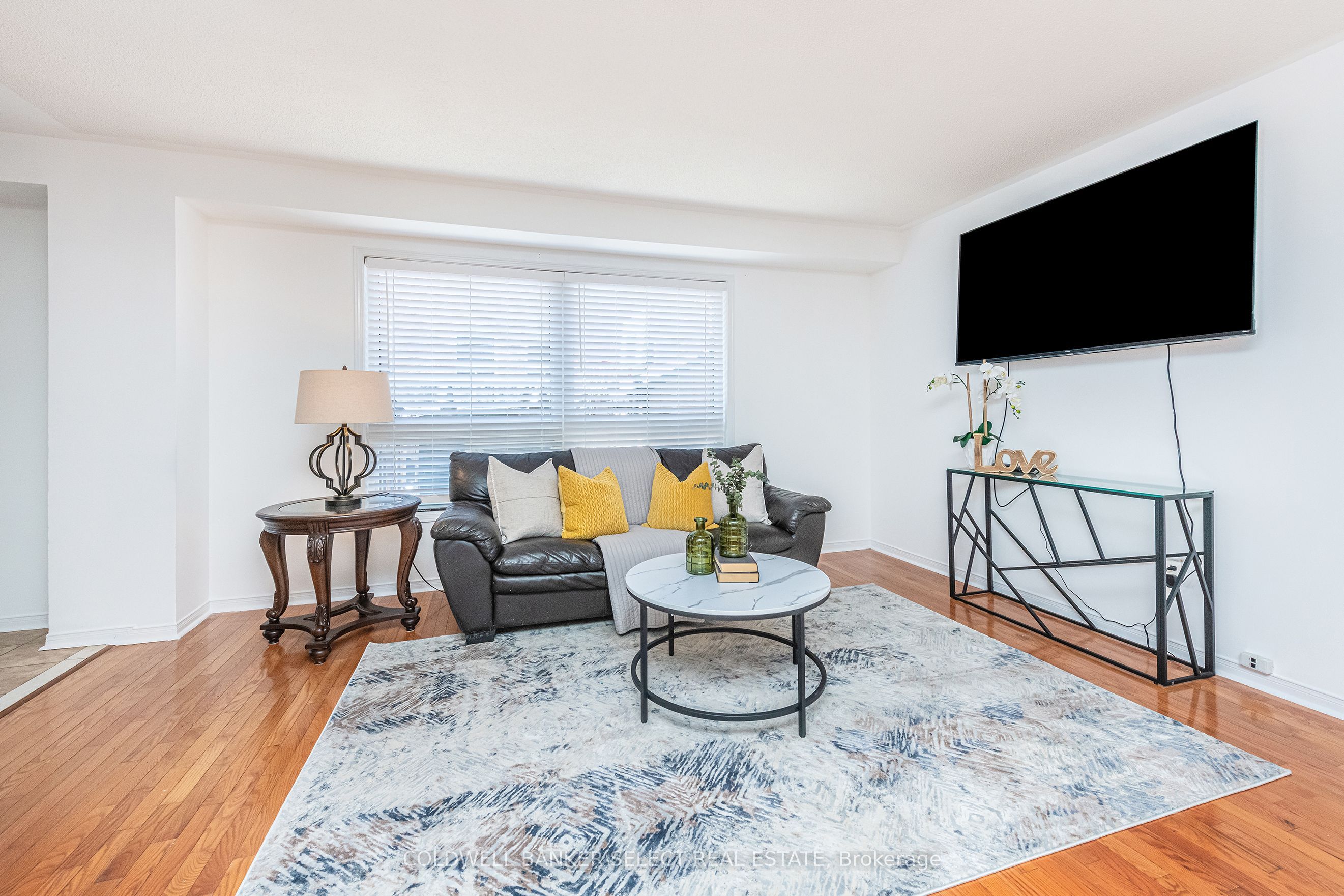 17 Roxton Crescent Property Photo 4