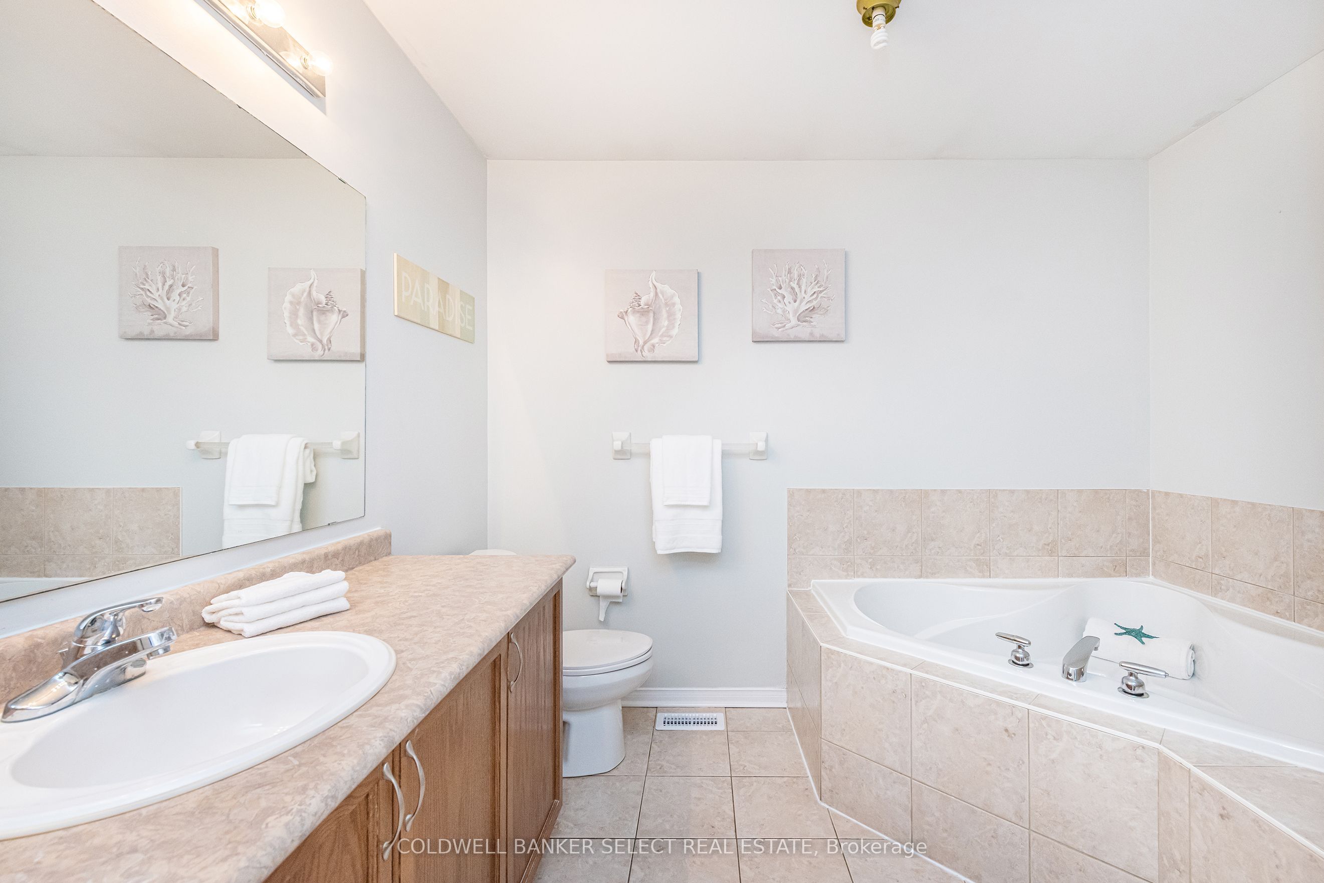 17 Roxton Crescent Property Photo 14