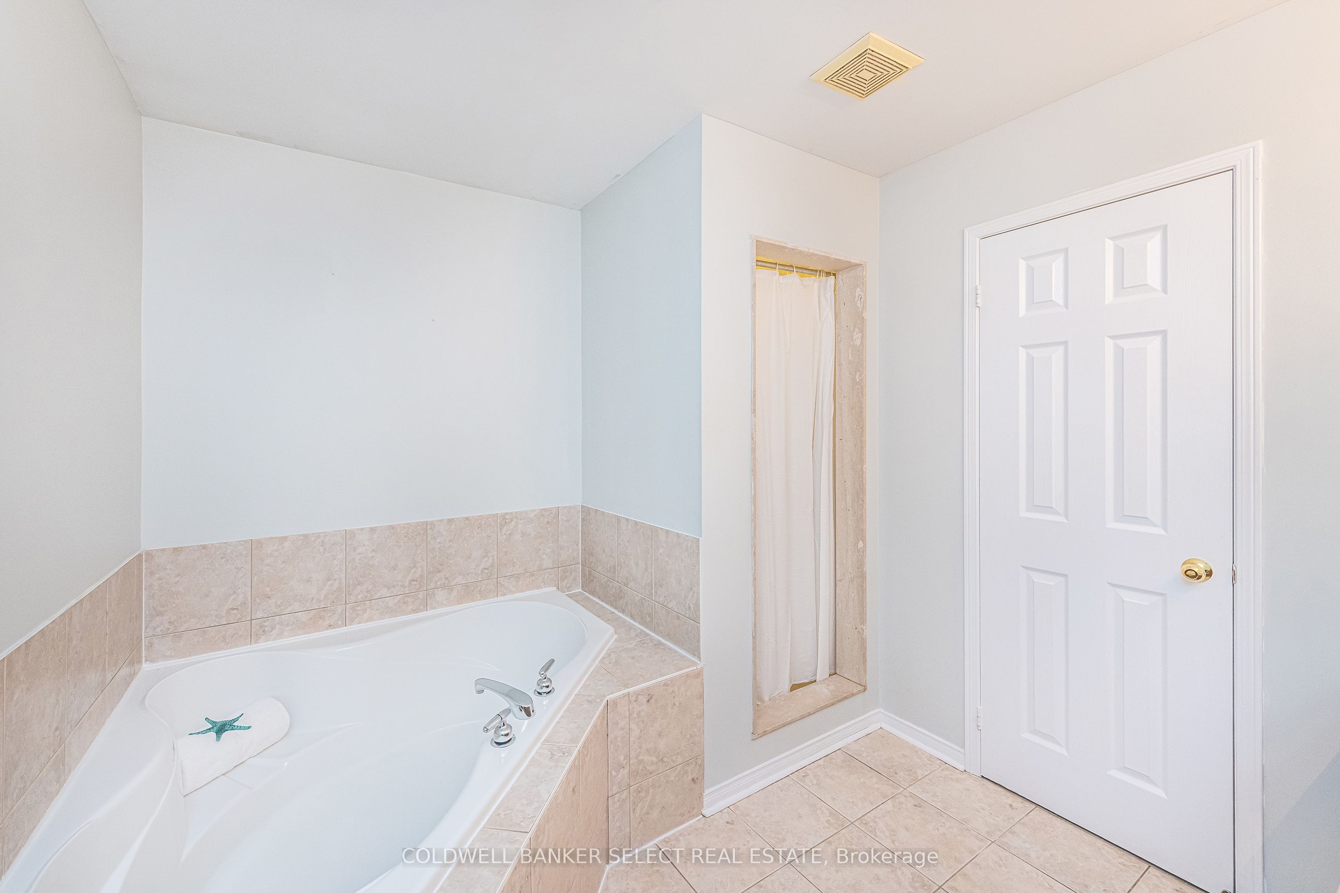 17 Roxton Crescent Property Photo 15