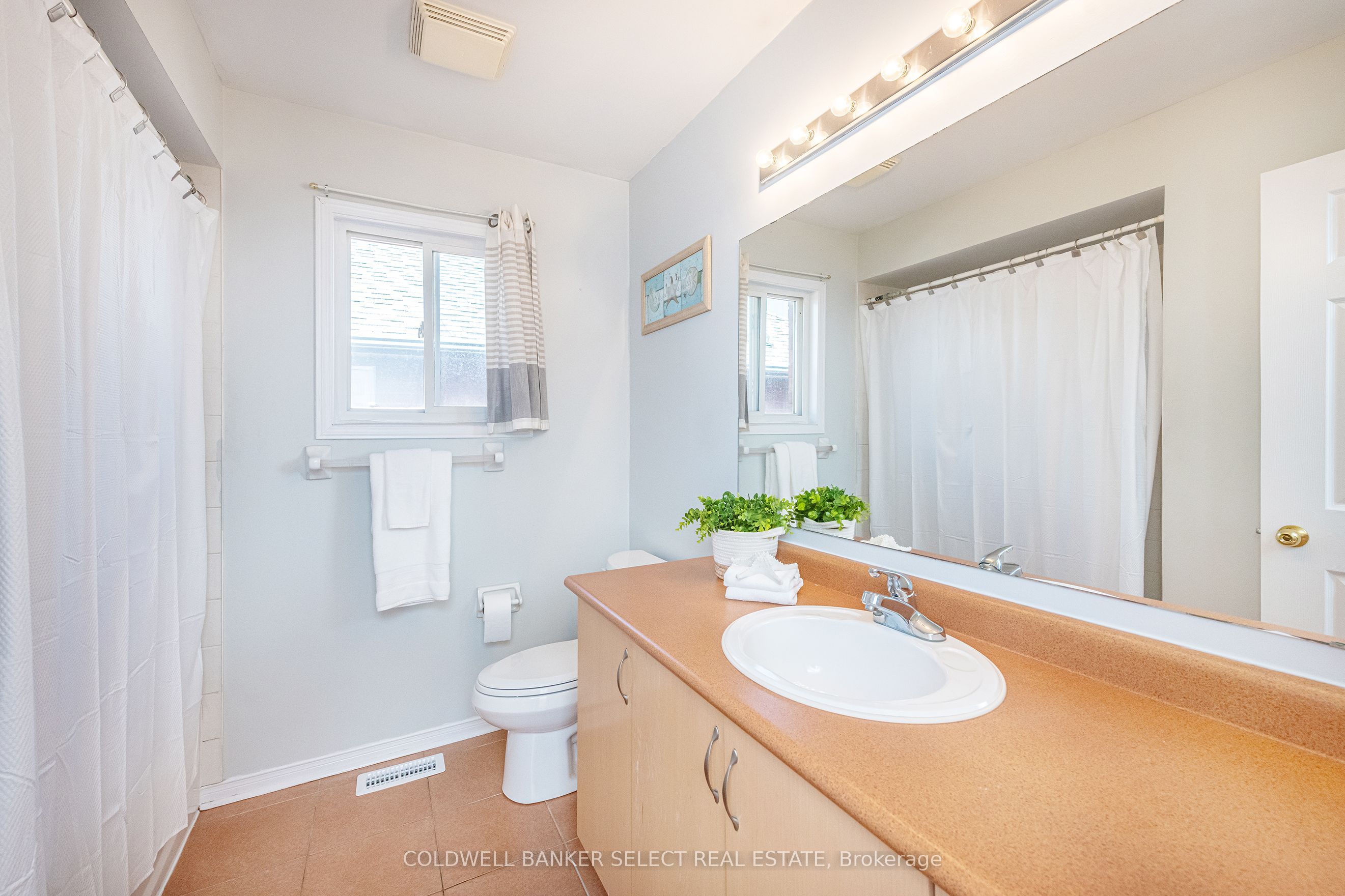 17 Roxton Crescent Property Photo 17