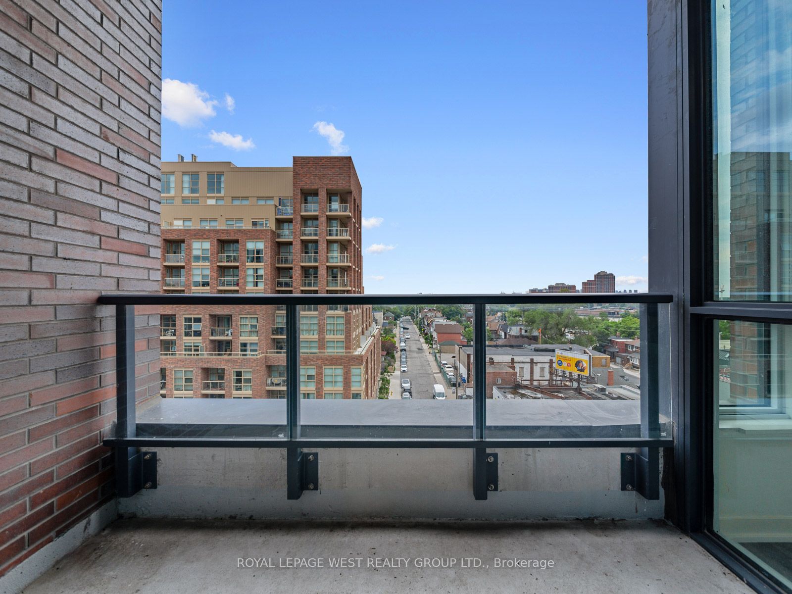 1808 St. Clair Ave W 7 Property Photo 17