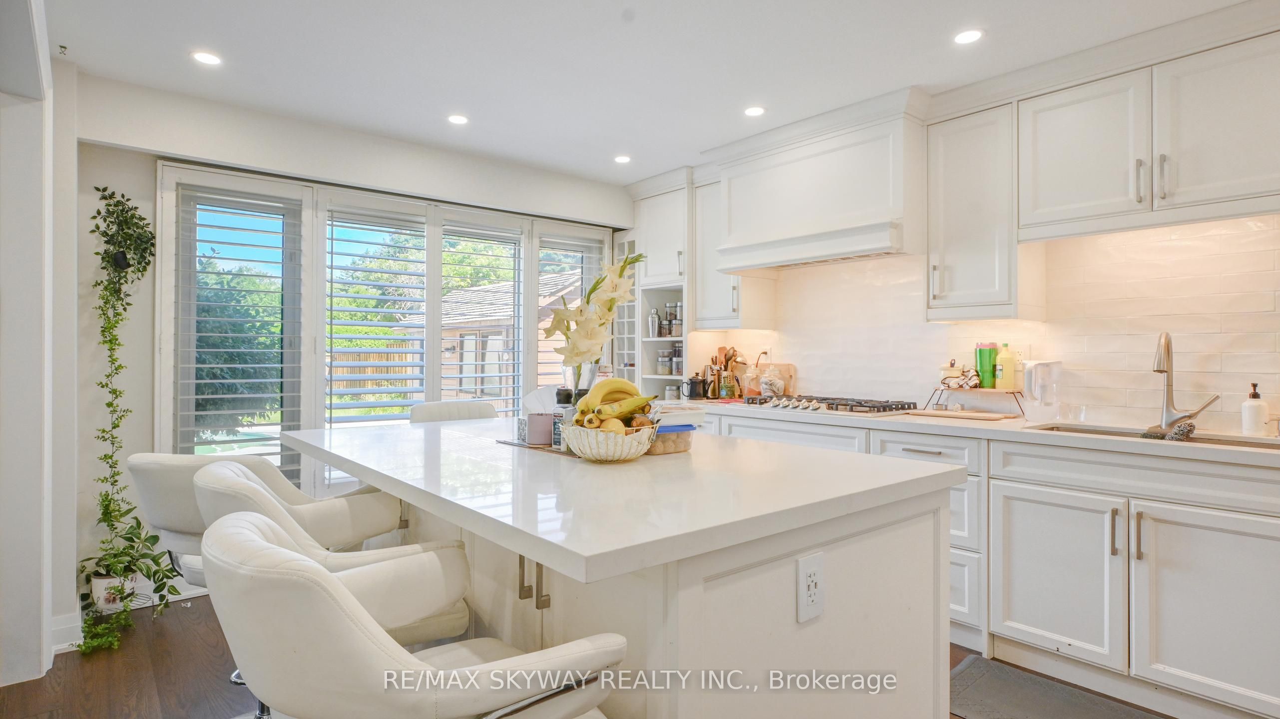 17 Nantucket Crescent Property Photo 12