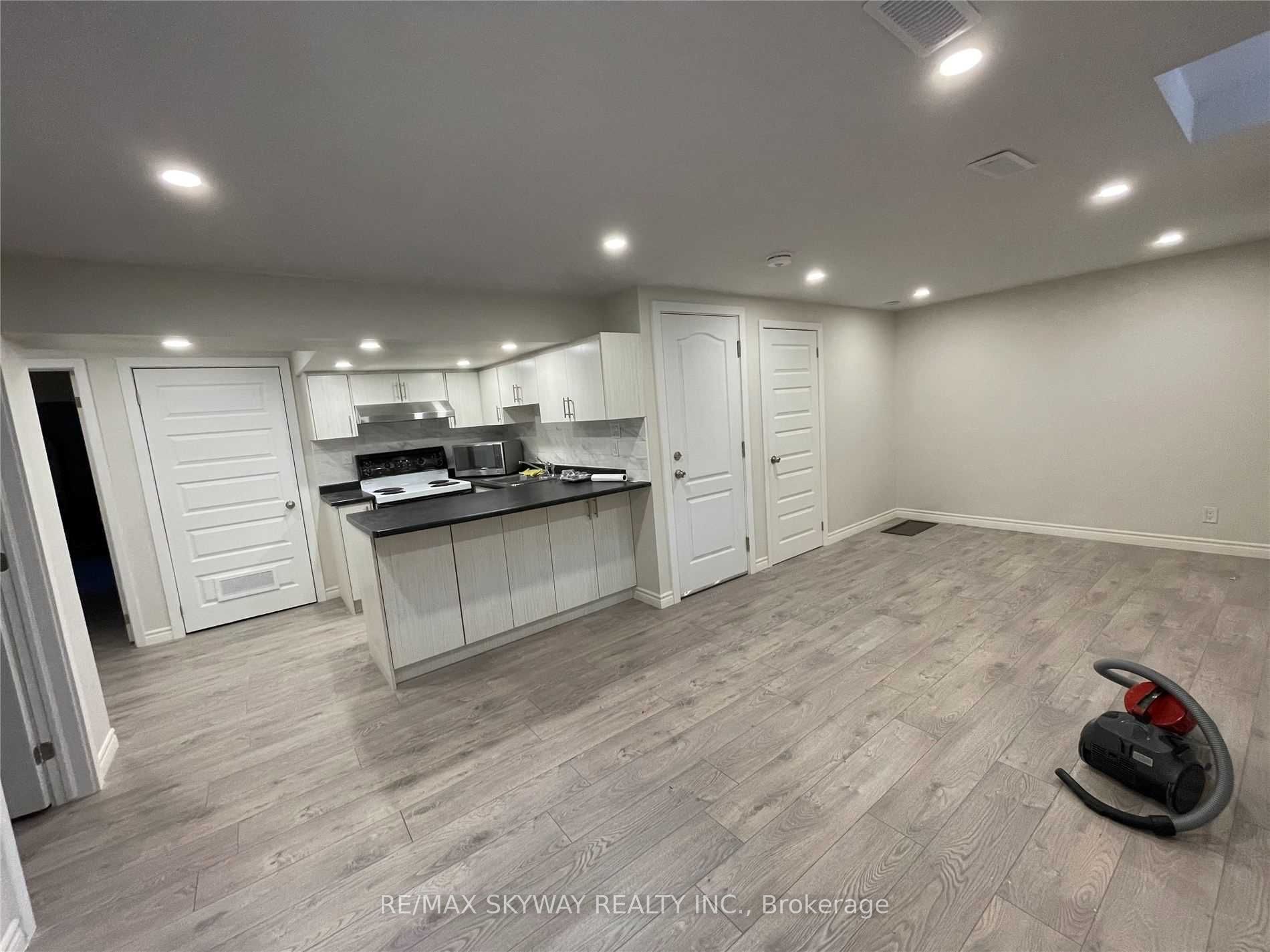 17 Nantucket Crescent Property Photo 36