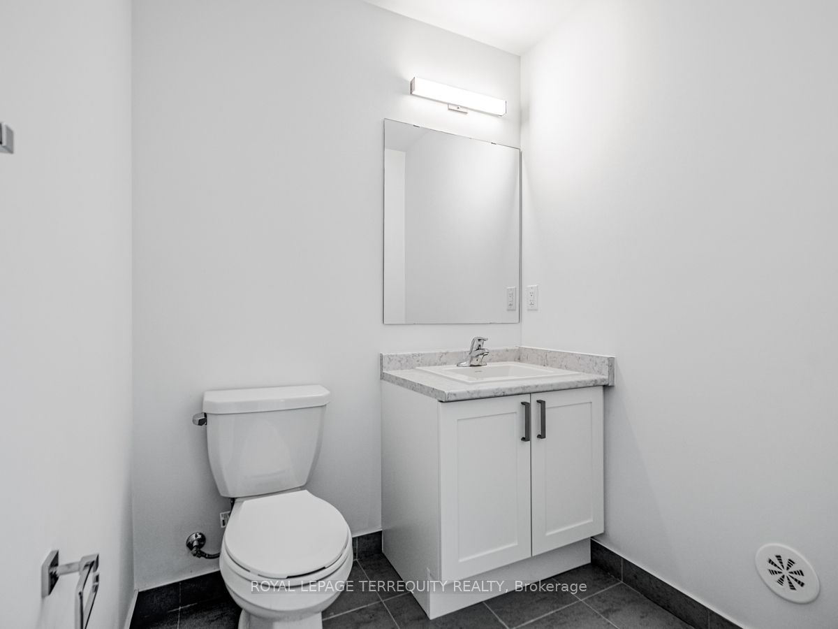 1062 Douglas Mccurdy Cmn 28 Property Photo 3