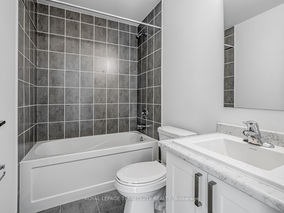 1062 Douglas Mccurdy Cmn 28 Property Photo 6
