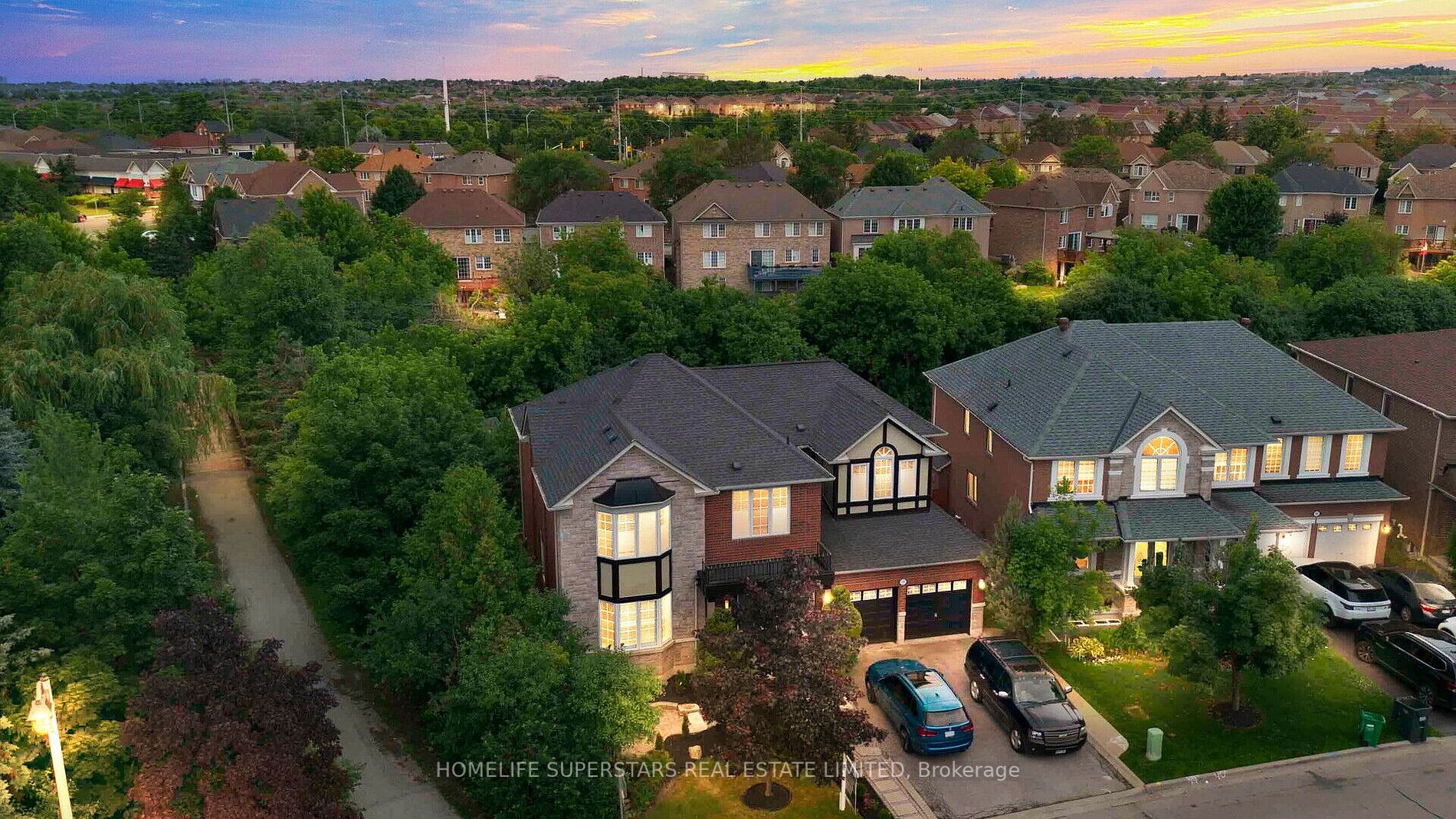 127 Whitwell Dr Property Photo 1