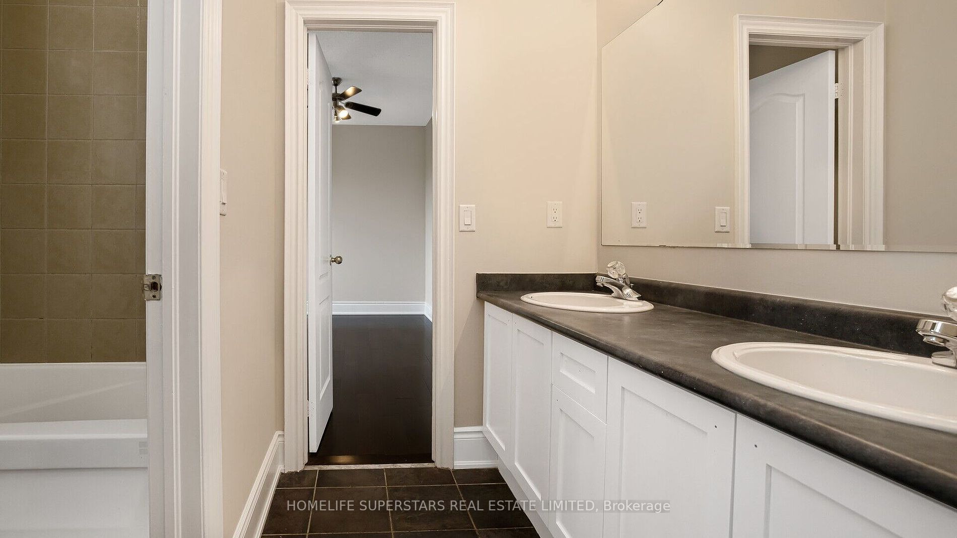 127 Whitwell Dr Property Photo 17