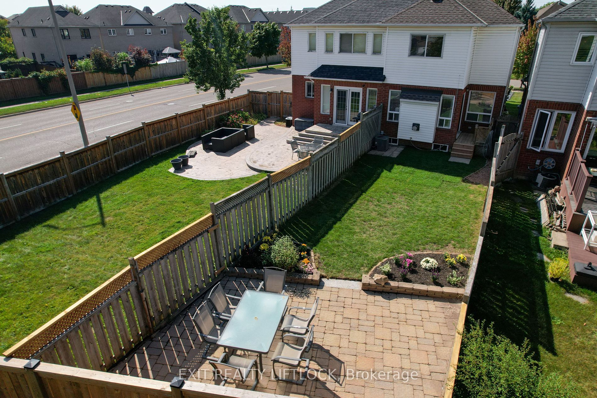 4 Emslie St Property Photo 18