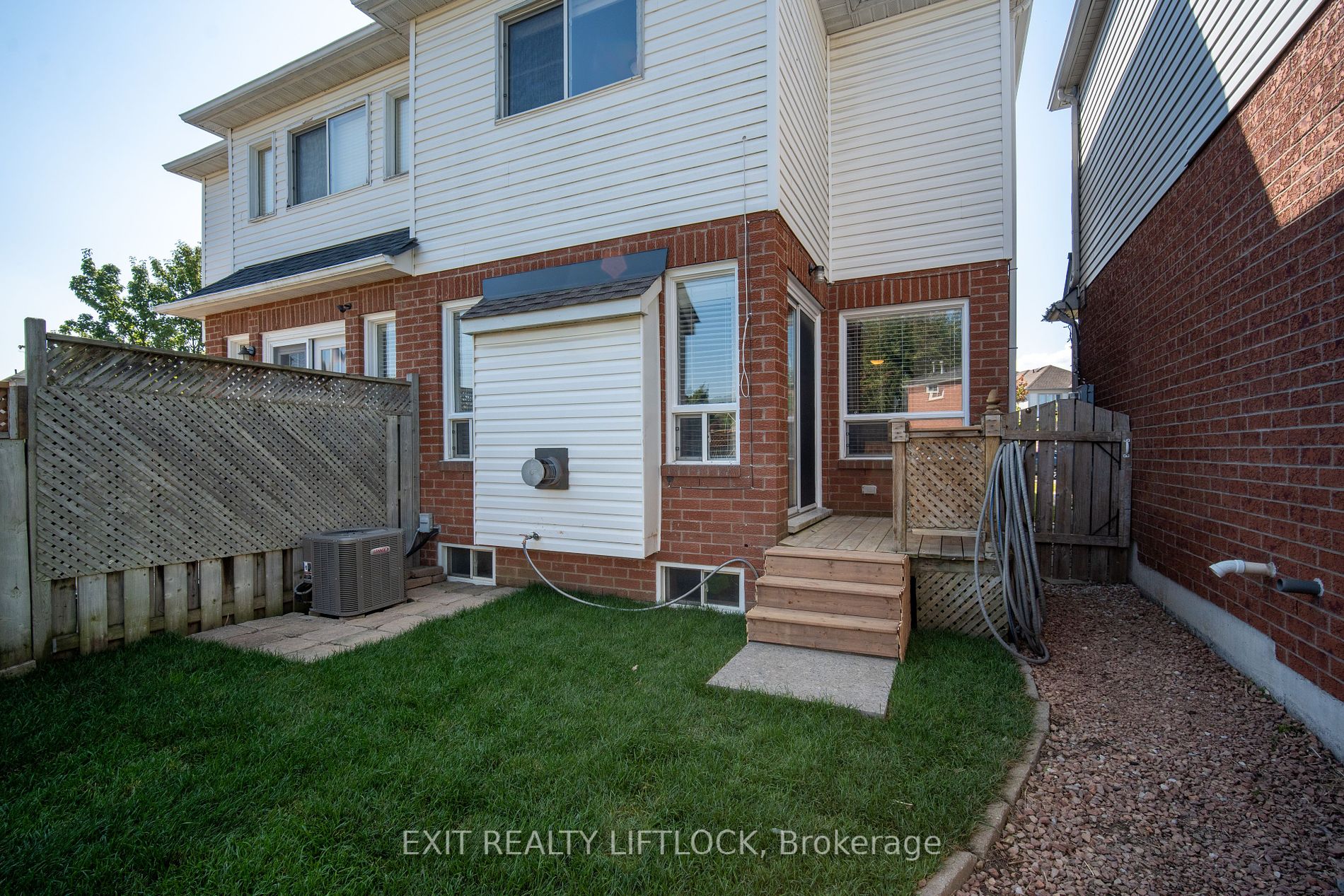 4 Emslie St Property Photo 22