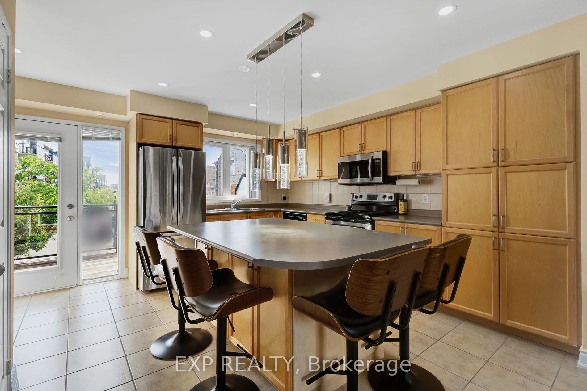 3010 Erin Centre Blvd 1 Property Photo 2